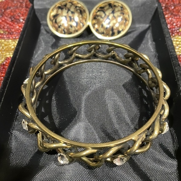 Jewelry - Chain Link Bangle Round Earrings Set